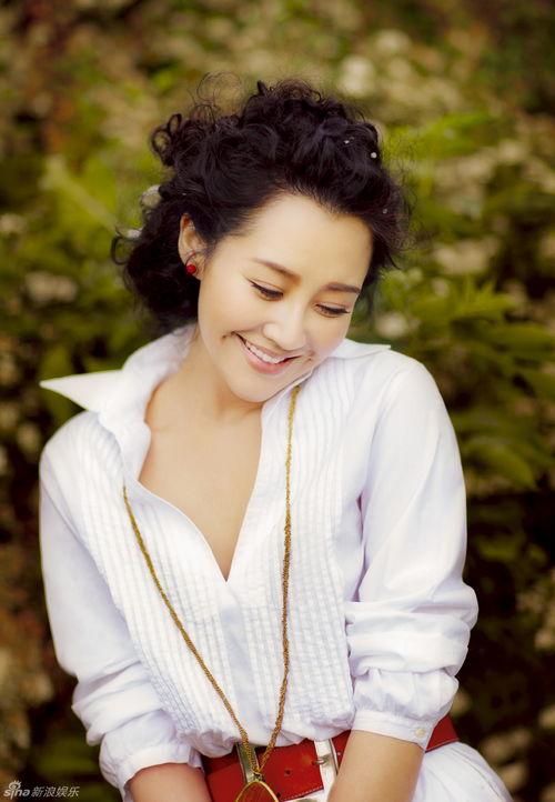 许晴日本写真图片,优雅魅力，穿越时空的美