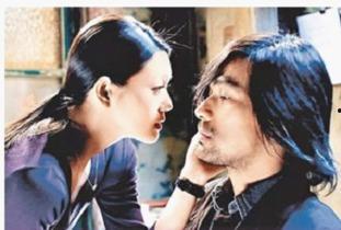 明星早期吻戏,揭秘明星早期吻戏背后的故事